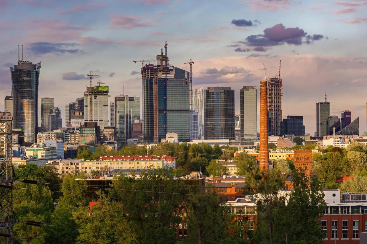 Apartment Business District By Renters Warschau